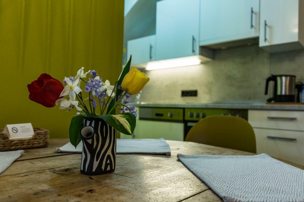 Yellow Flat By Grazrentals With Best Location & Free Parking מראה חיצוני תמונה